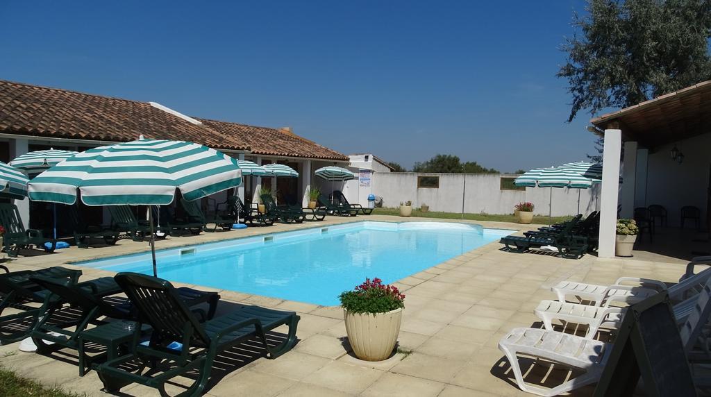 Auberge De La Fadaise Saintes-Maries-de-la-Mer Esterno foto