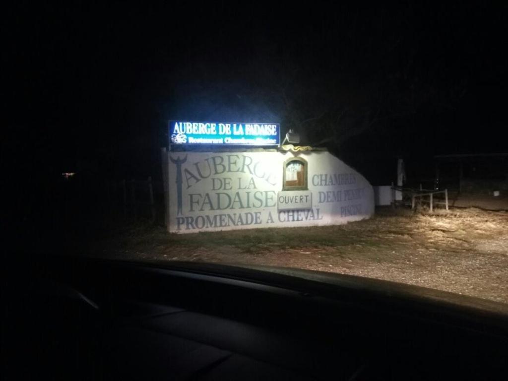 Auberge De La Fadaise Saintes-Maries-de-la-Mer Esterno foto